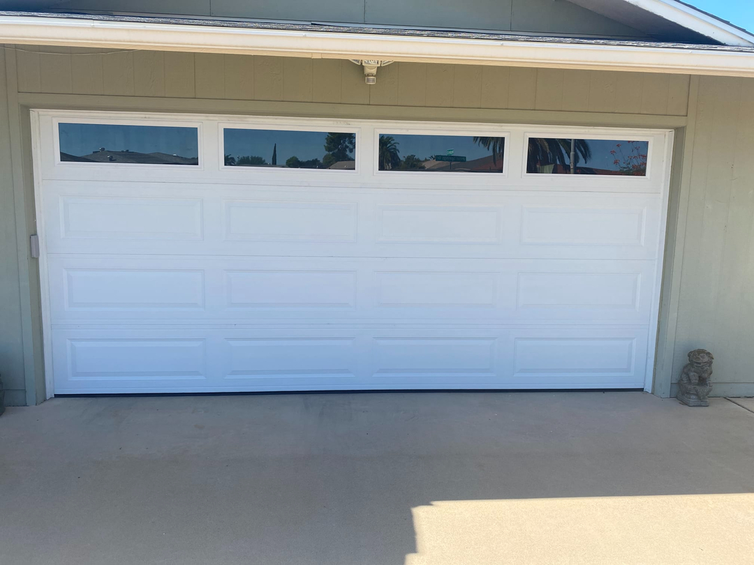 Garage Door Grunts Image