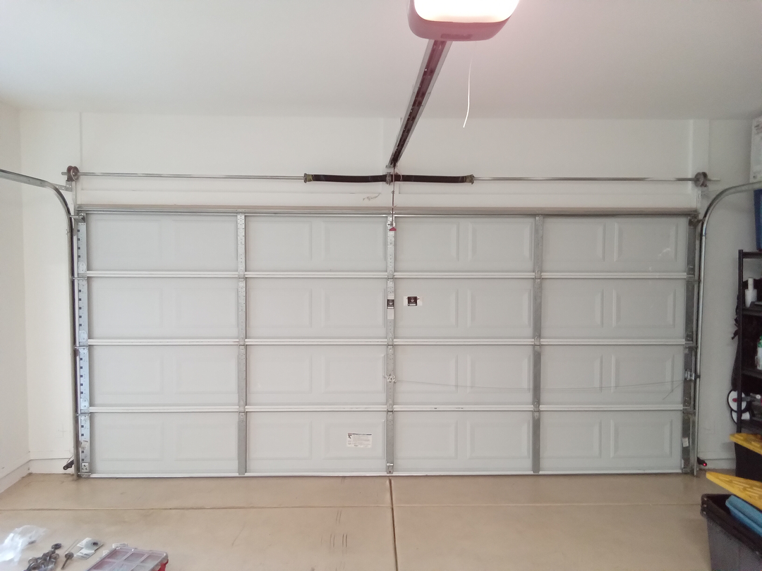 Garage Door Grunts Image