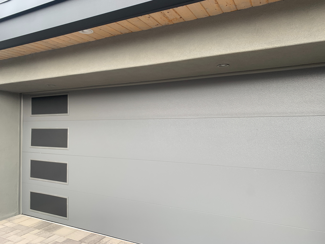 Garage Door Grunts Image