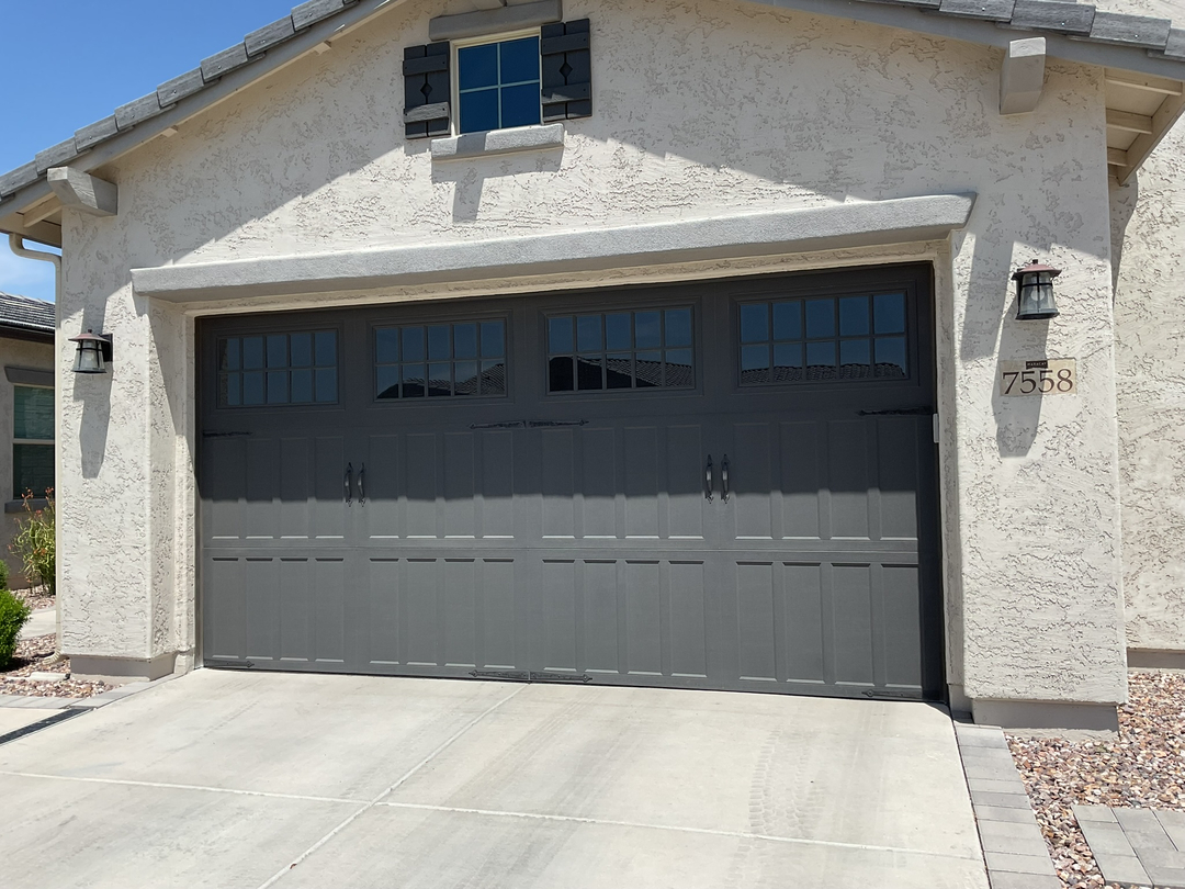 Garage Door Grunts Image