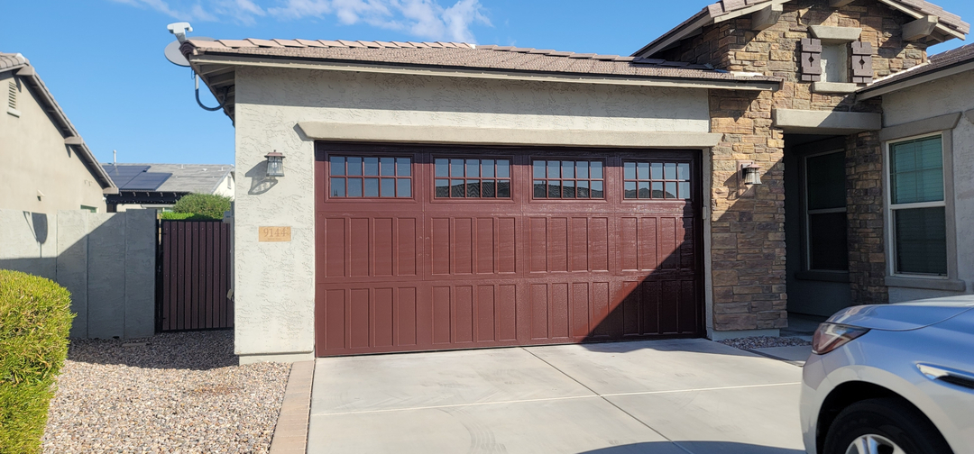 Garage Door Grunts Image