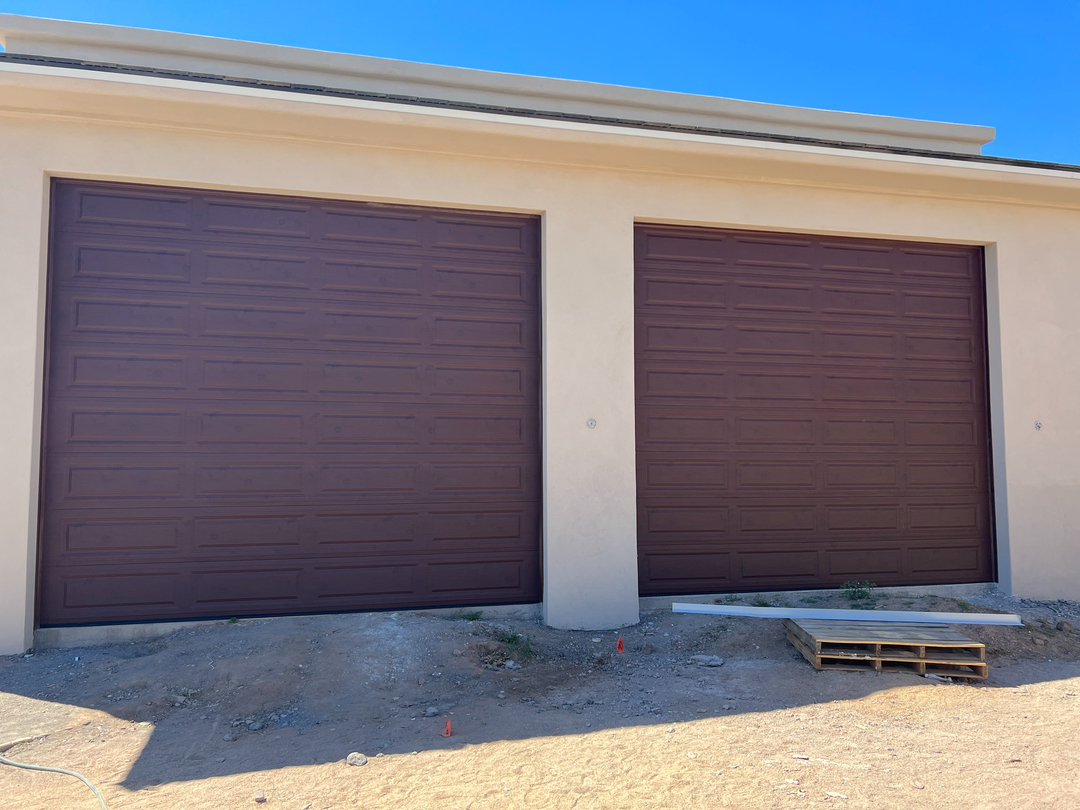 Garage Door Grunts Image