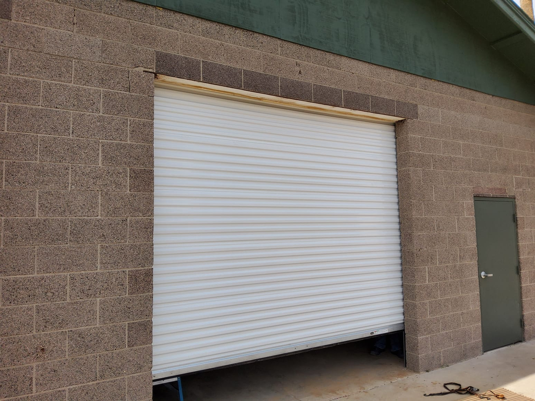 Garage Door Grunts Image