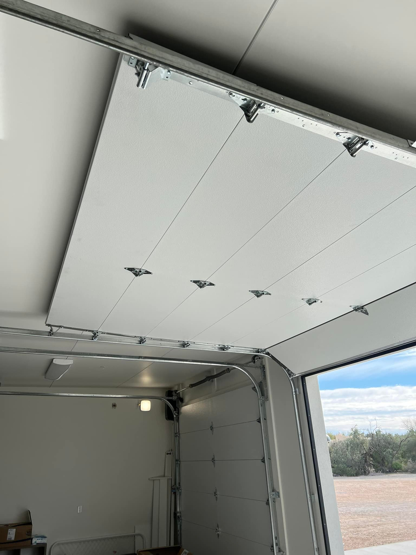 Garage Door Grunts Image