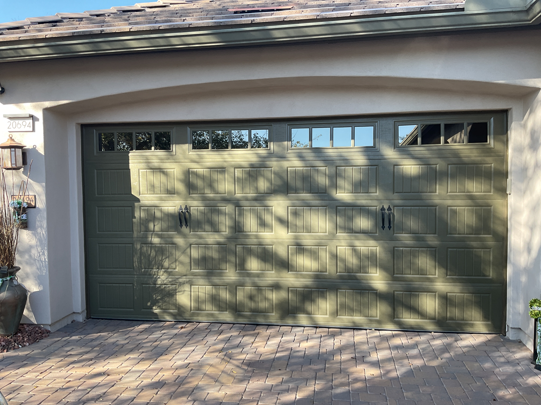 Garage Door Grunts Image