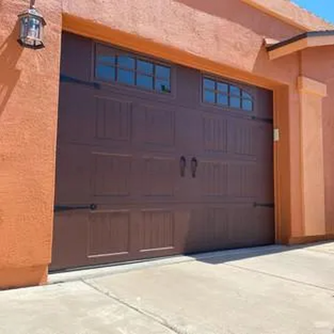 Garage Door Grunts Image