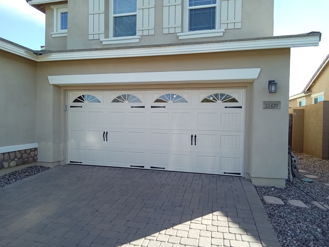 Garage Door Grunts Image