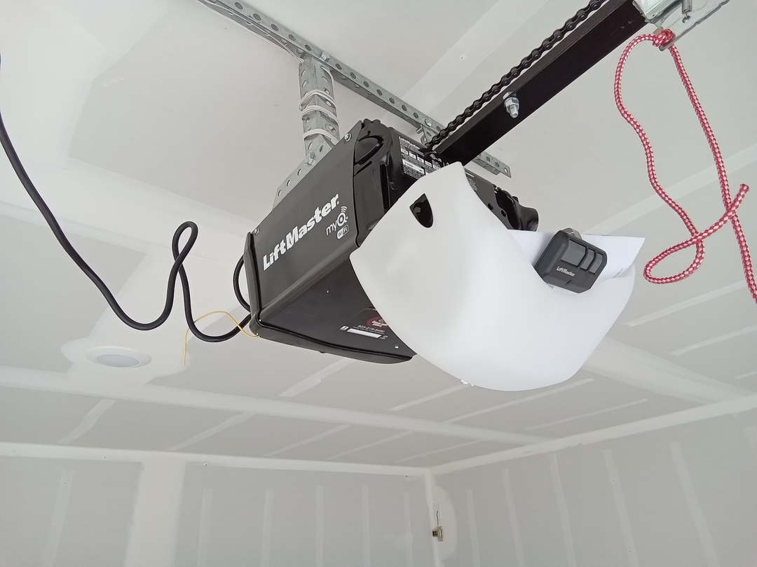 Garage Door Grunts Image