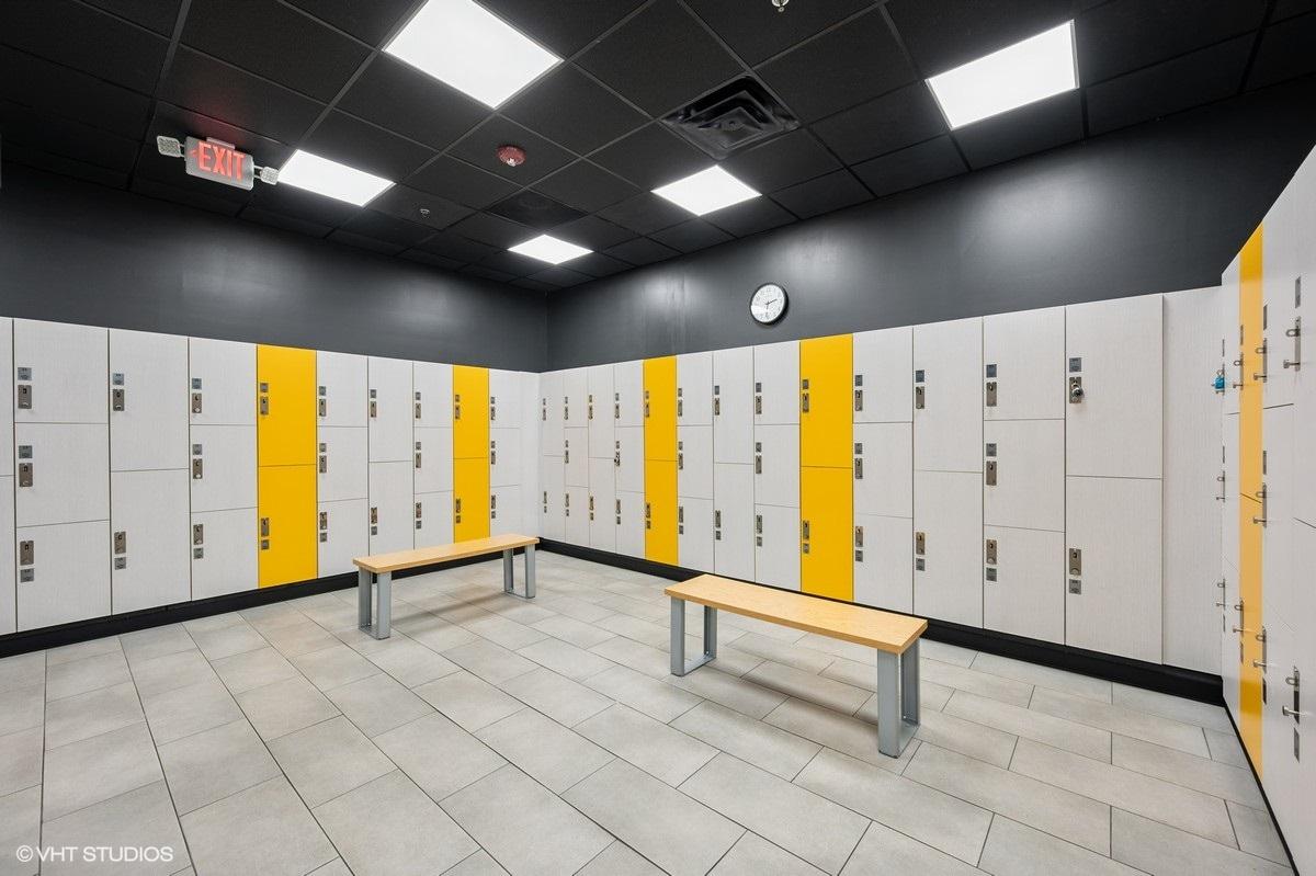 Crunch Fitness - Tucker Image