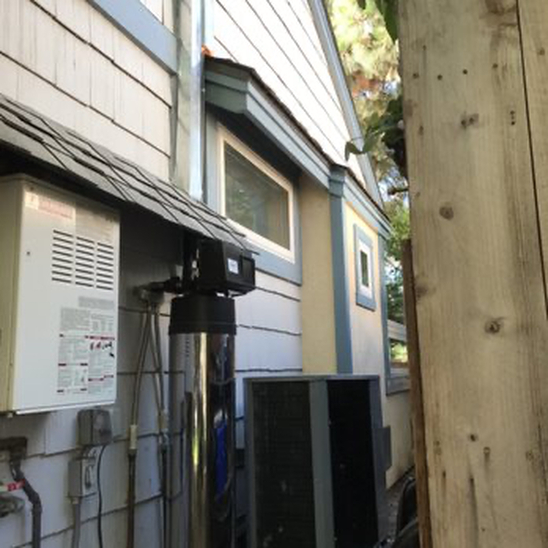 Delightful Duck Cooling and Heating Image