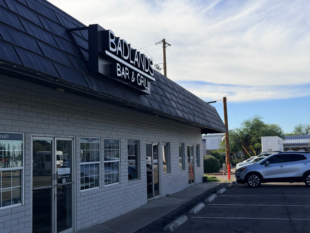 Badlands Bar & Grill Image