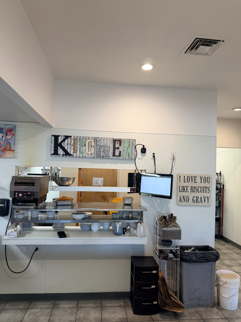 Badlands Bar & Grill Image