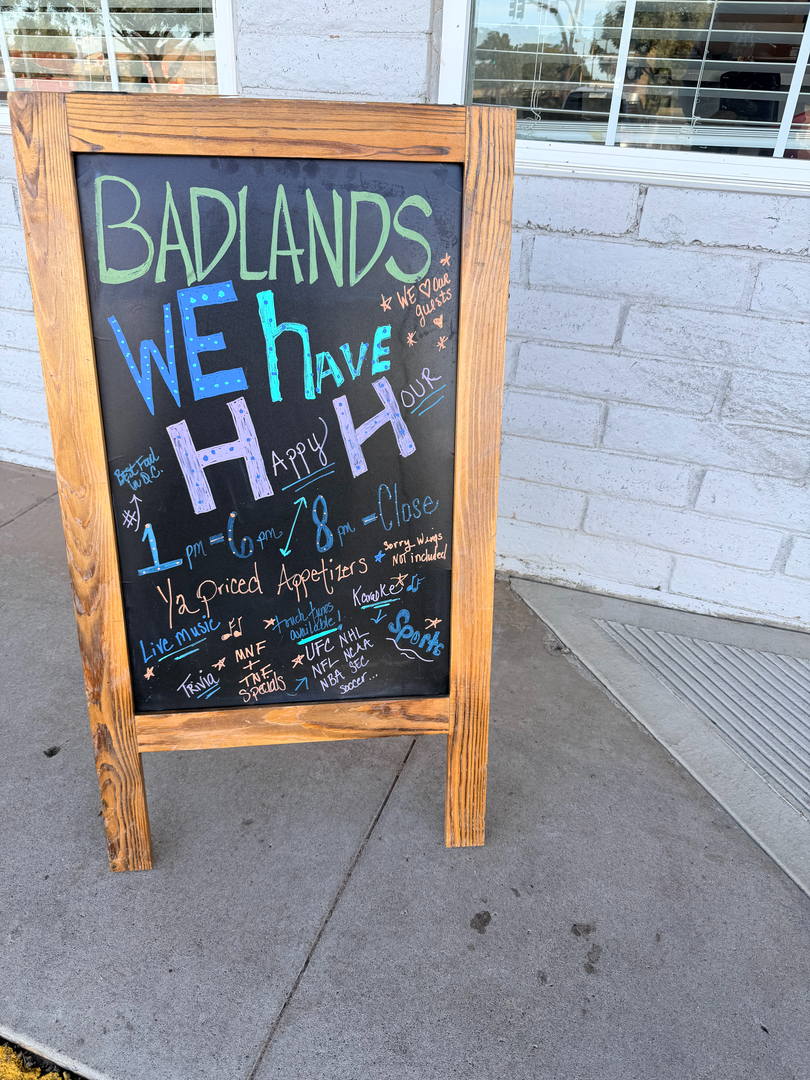 Badlands Bar & Grill Image