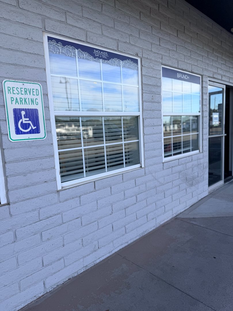 Badlands Bar & Grill Image