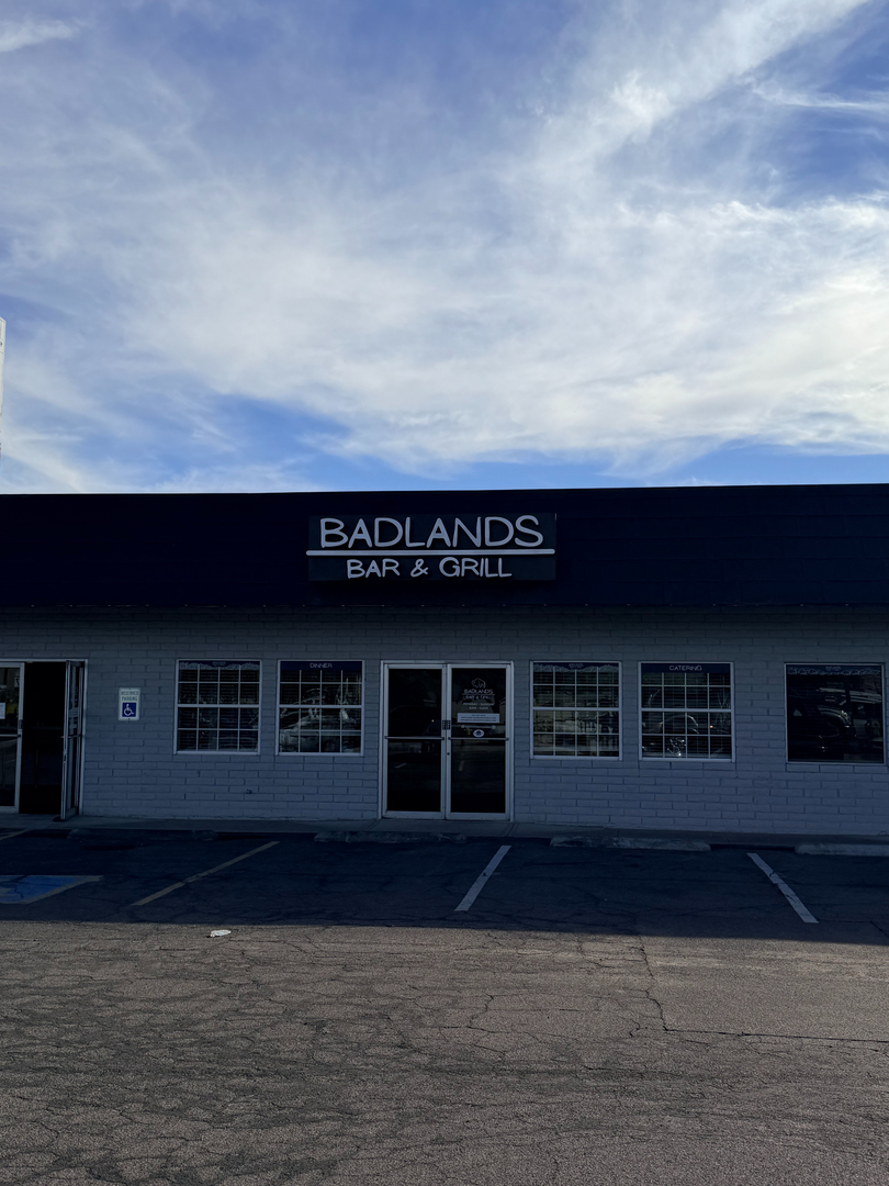 Badlands Bar & Grill Image