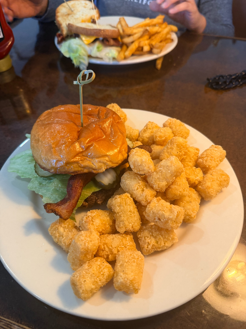 Badlands Bar & Grill Image