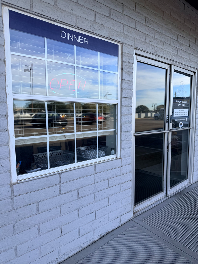 Badlands Bar & Grill Image