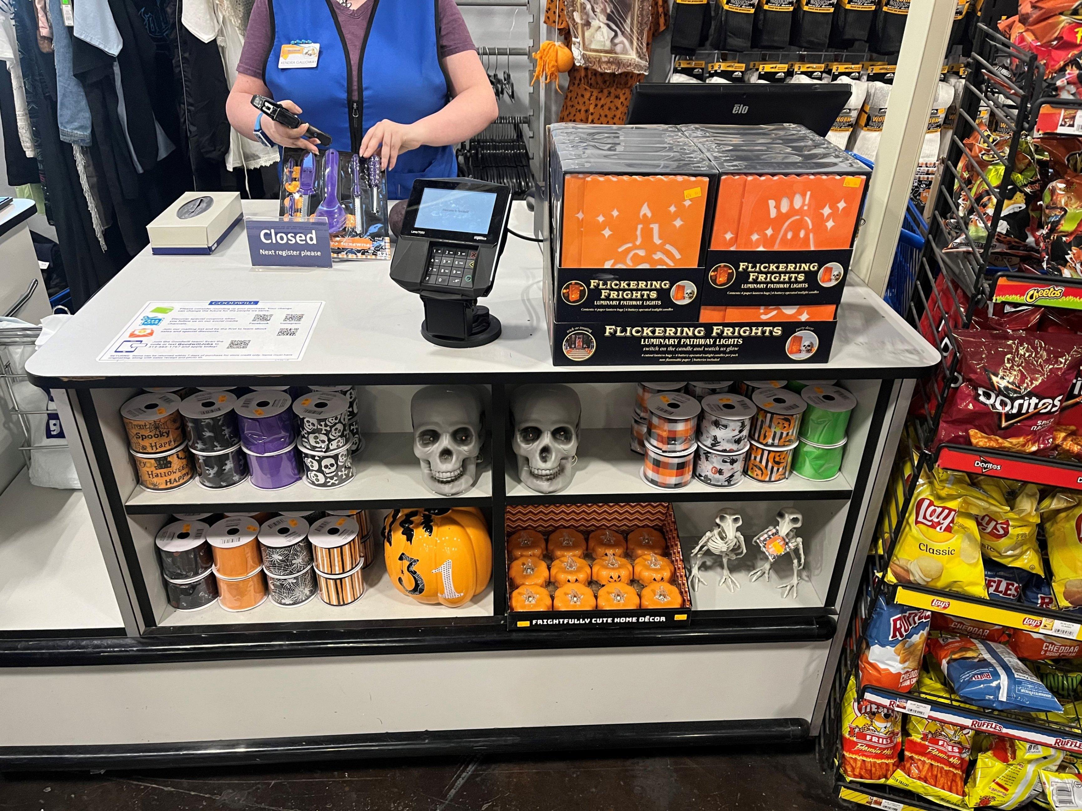 Goodwill Store Image