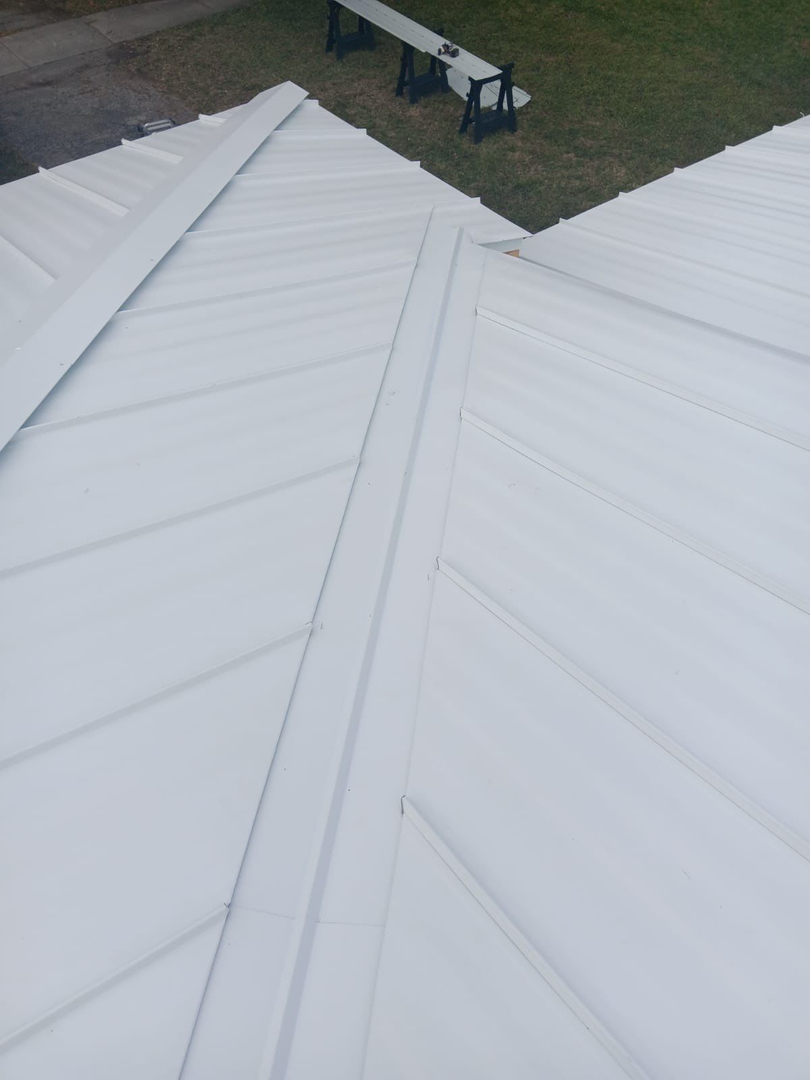 Dream Team Roofing Image