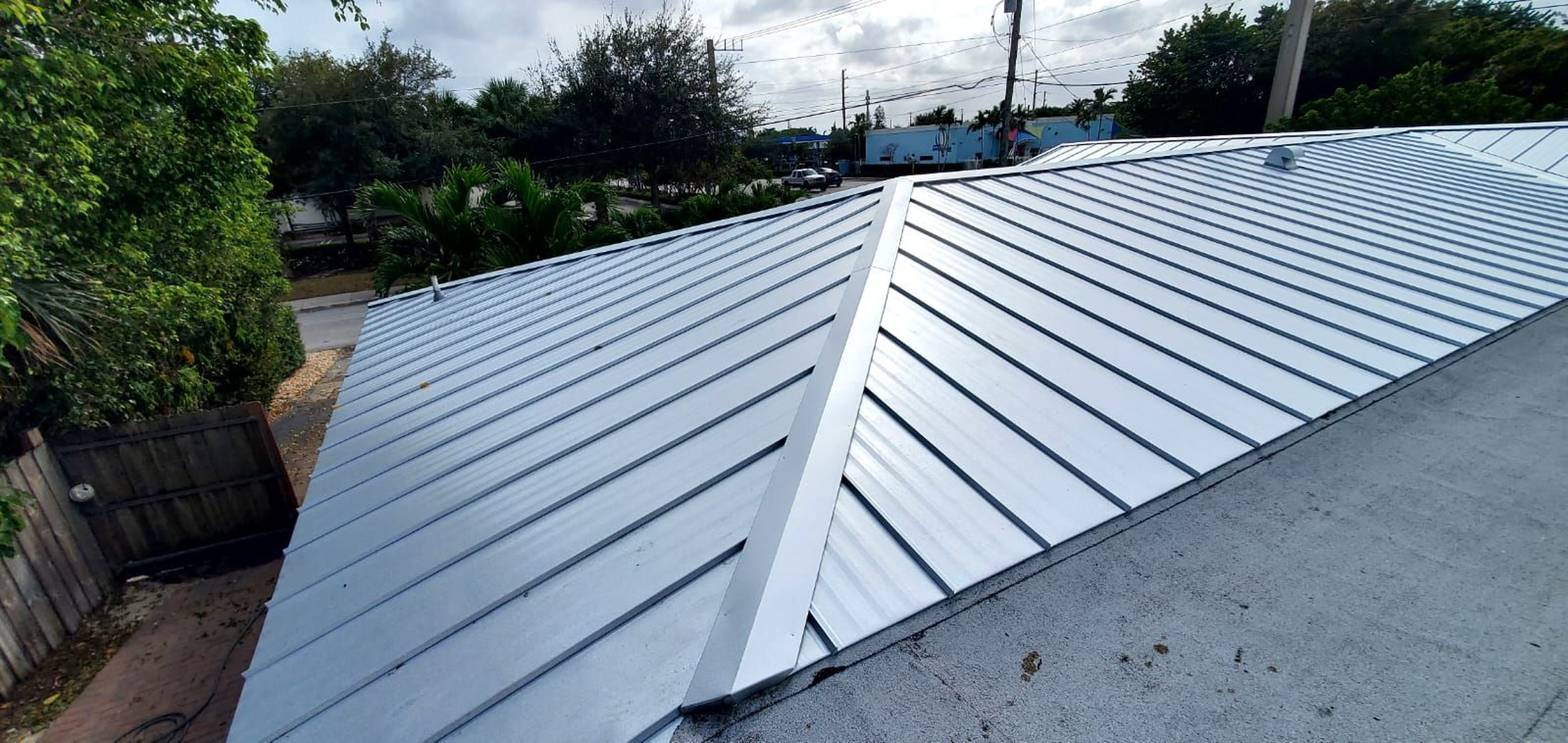 Dream Team Roofing Image