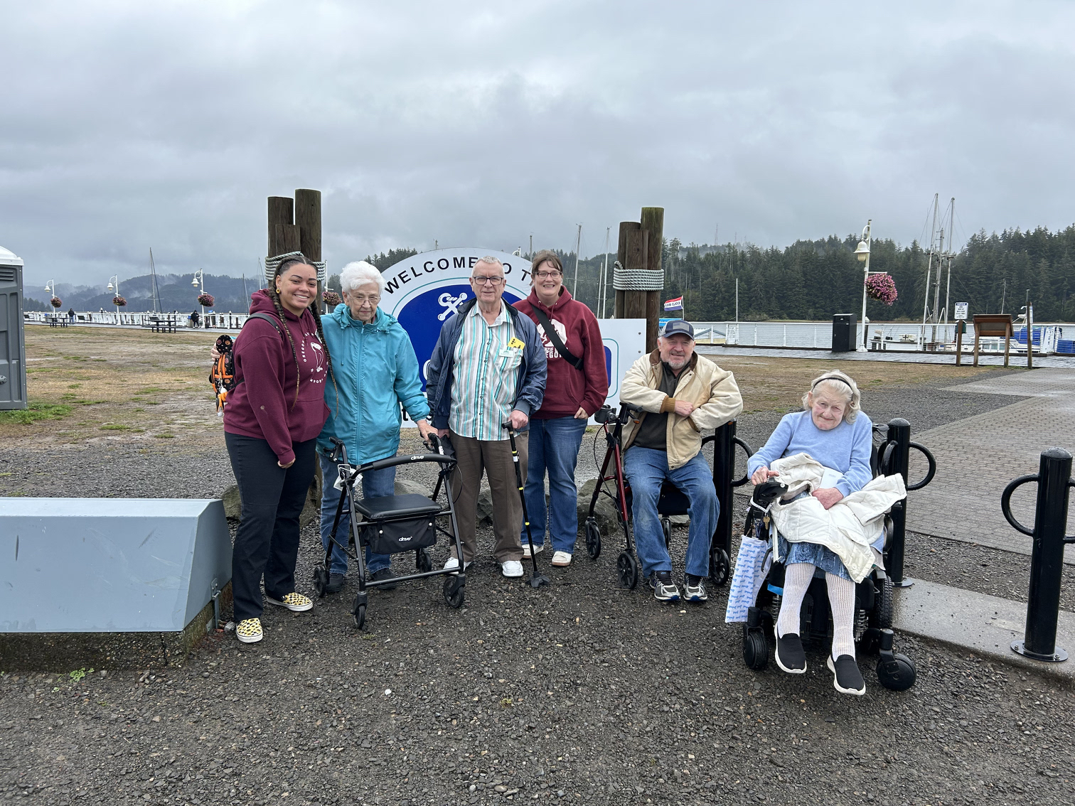 Holiday Sheldon Oaks Image