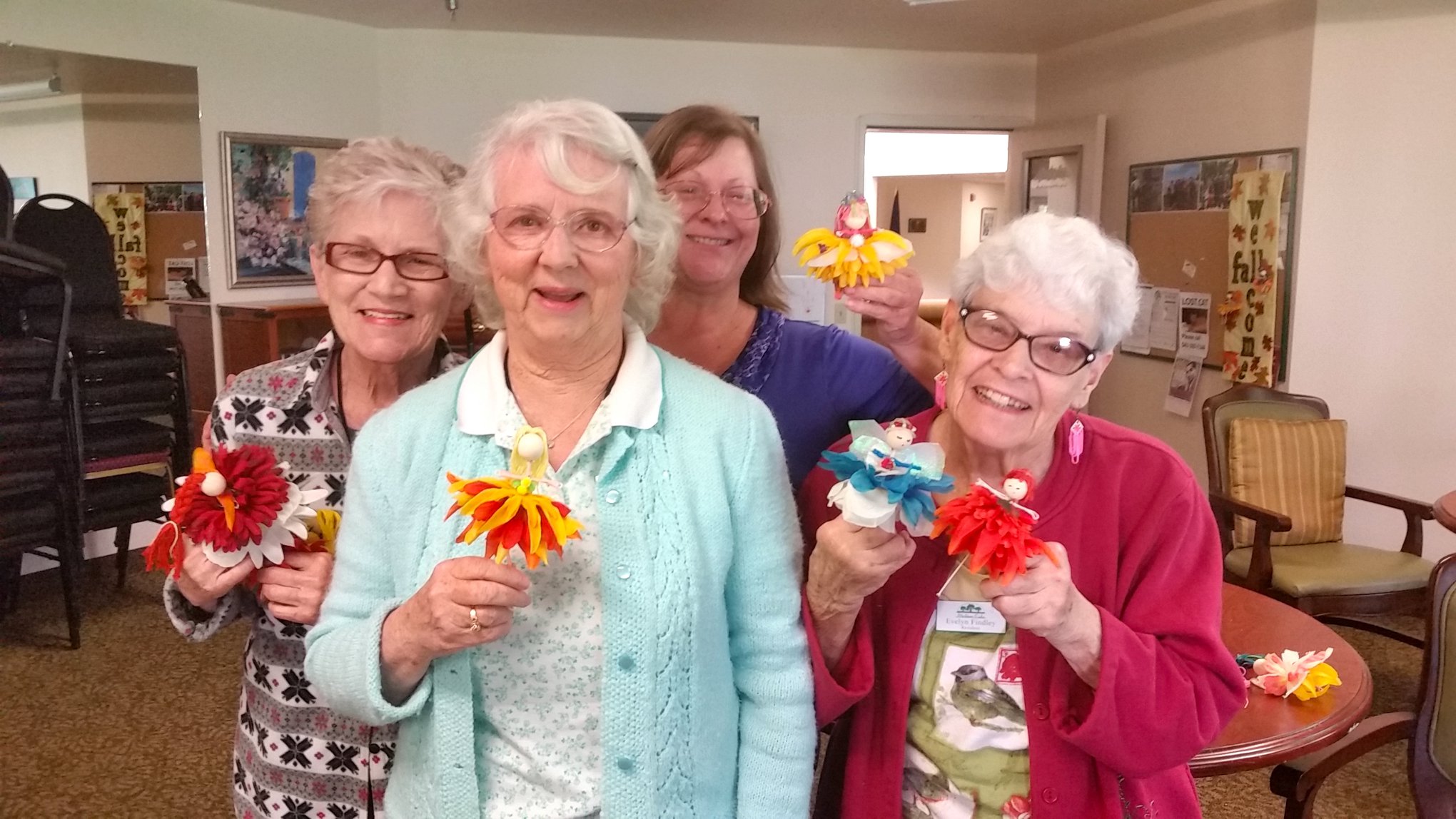 Holiday Sheldon Oaks Logo