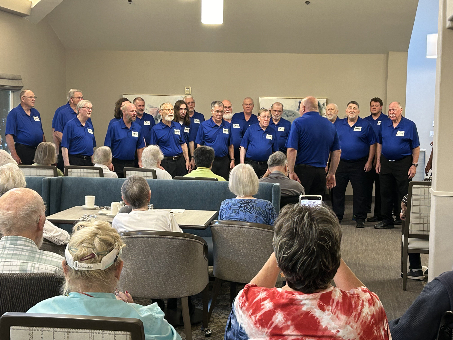 Holiday Sheldon Oaks Image