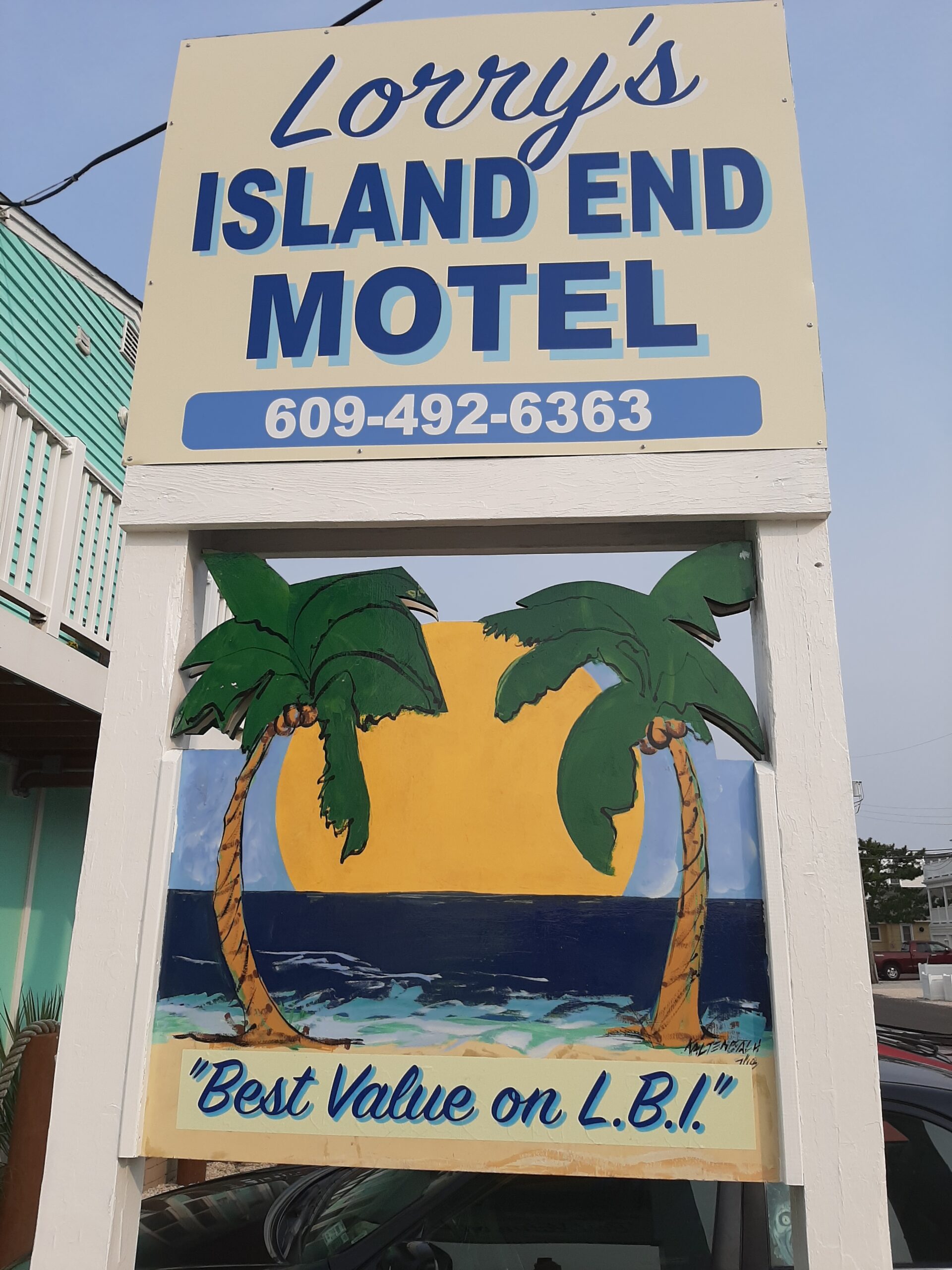 Lorry's Island End Motel Image