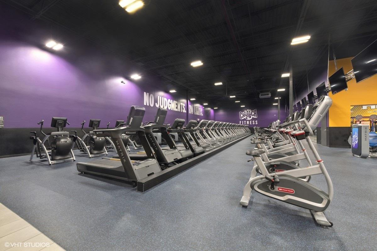 Crunch Fitness - Plano Image