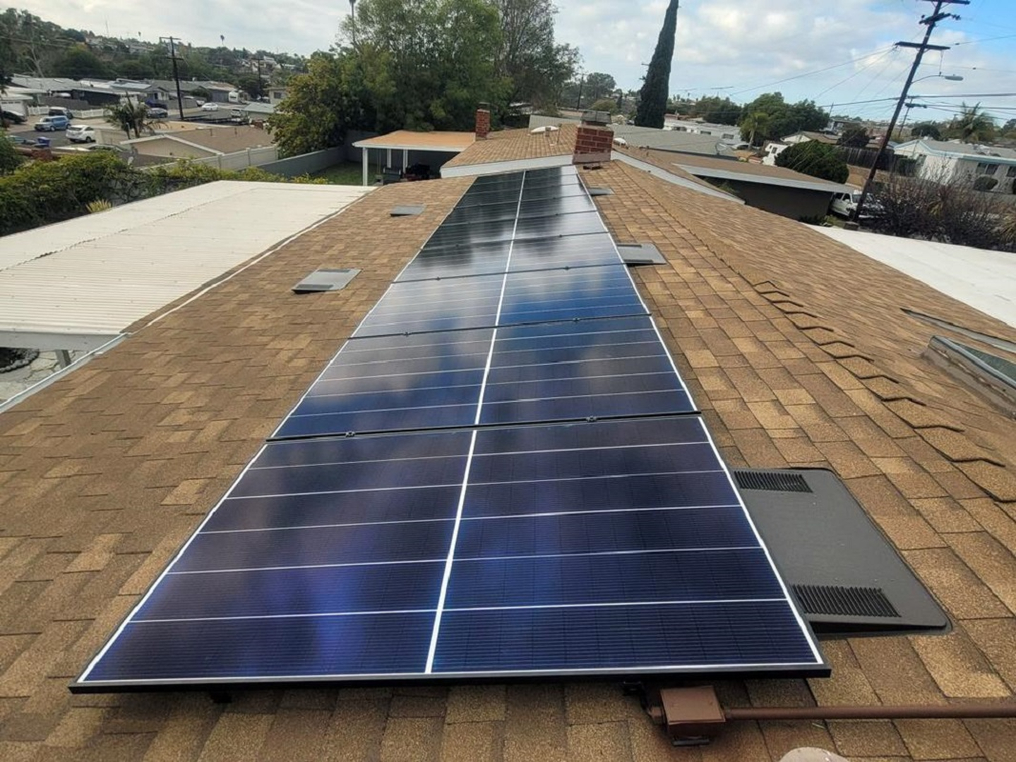 West Coast Heating Air Solar Logo