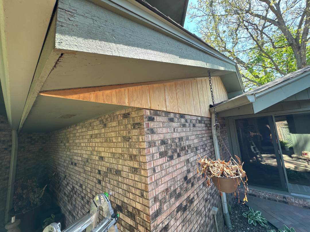 Warner Roofing & Restoration Image