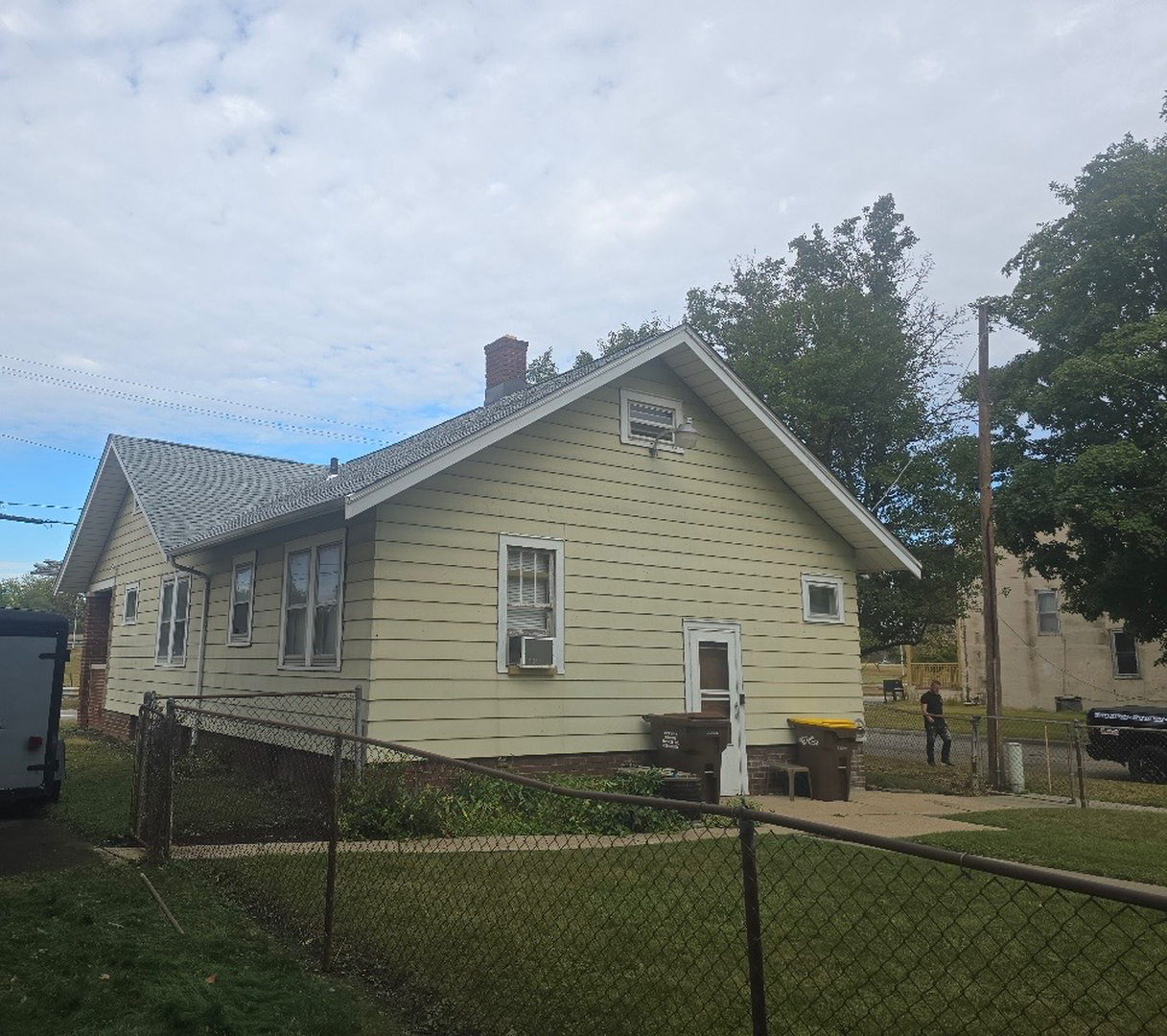 Warner Roofing & Restoration Image