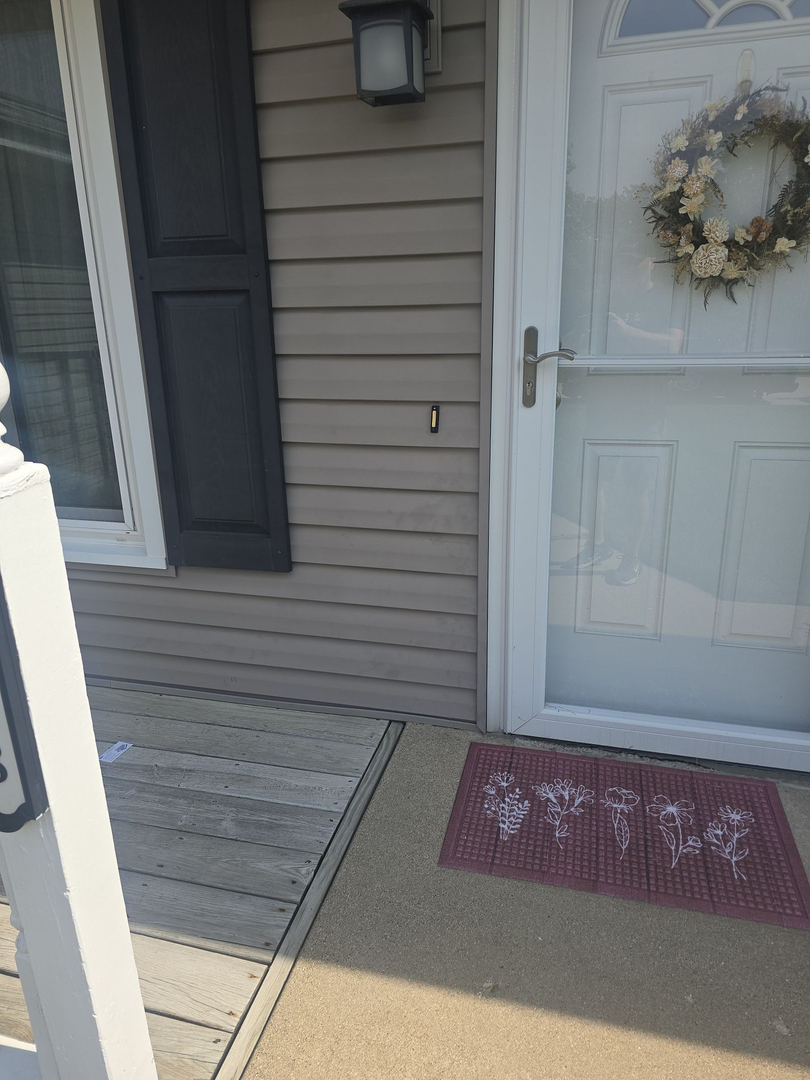 Warner Roofing & Restoration Image