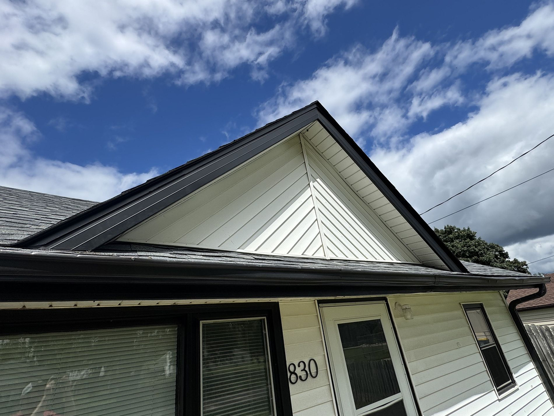 Warner Roofing & Restoration Image