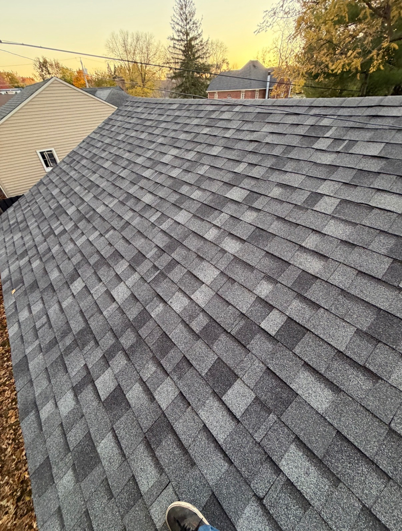 Warner Roofing & Restoration Image