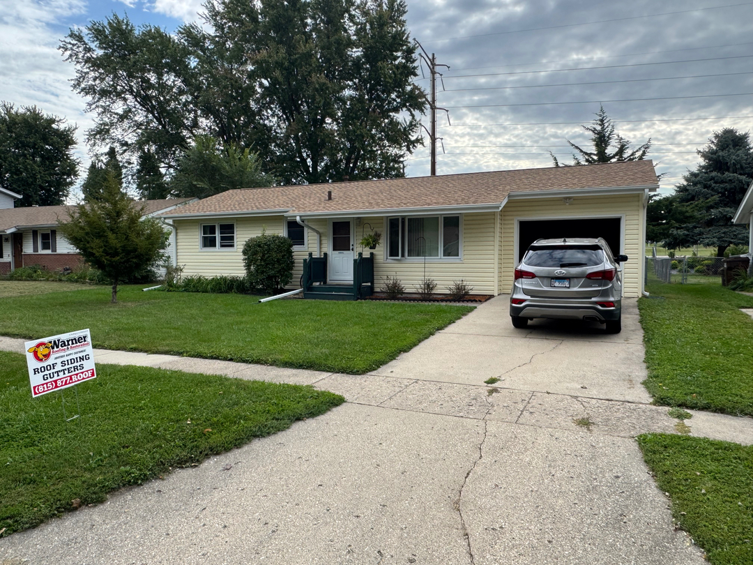 Warner Roofing & Restoration Image