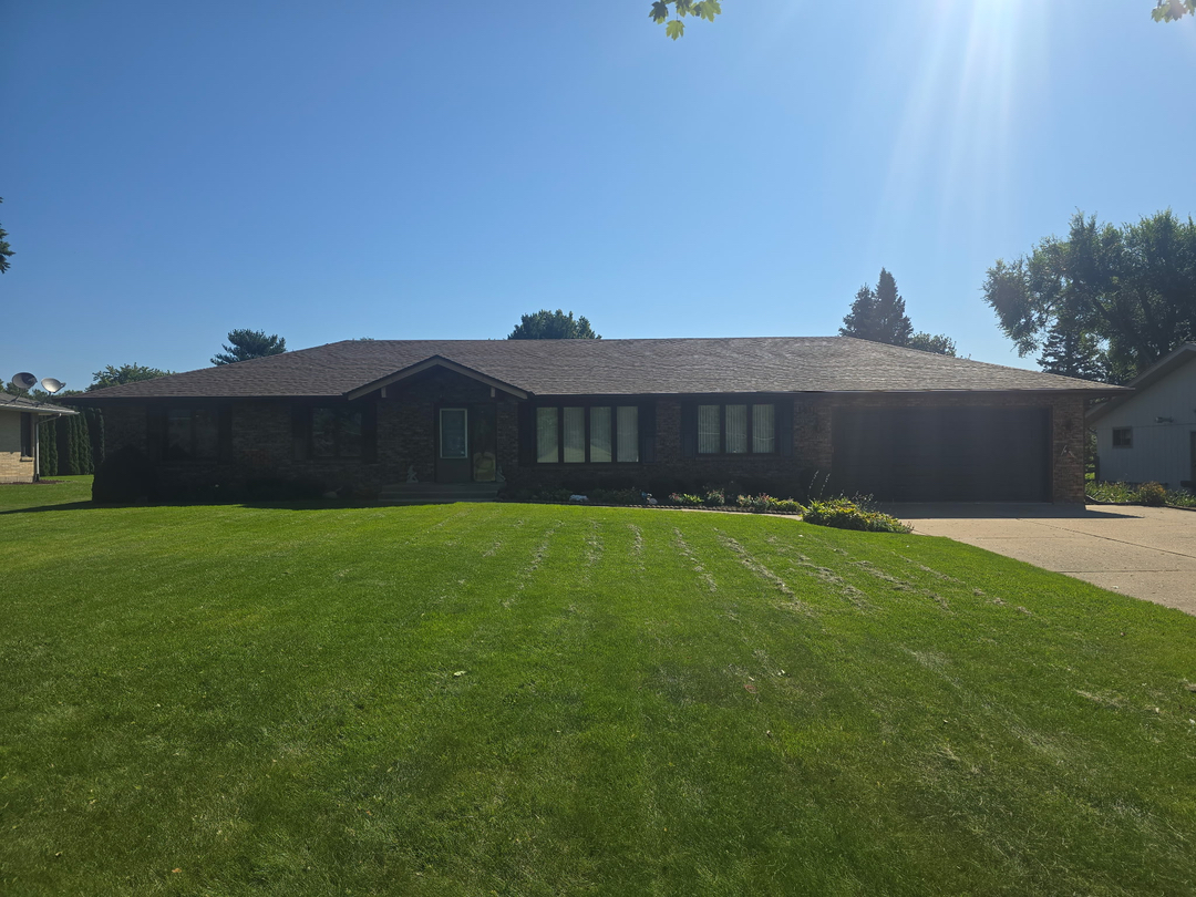 Warner Roofing & Restoration Image