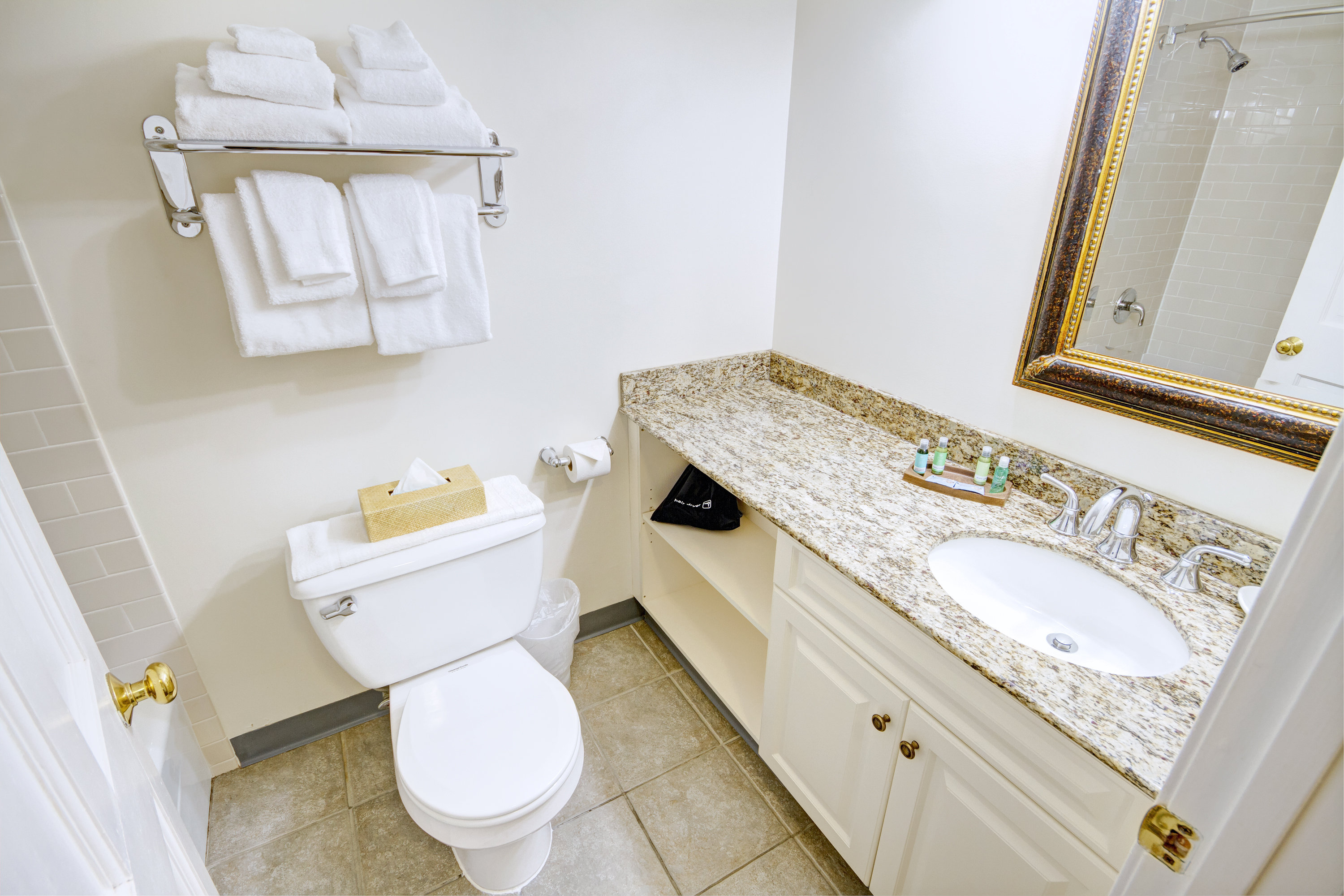 Club Wyndham Bay Voyage Inn - Jamestown, RI