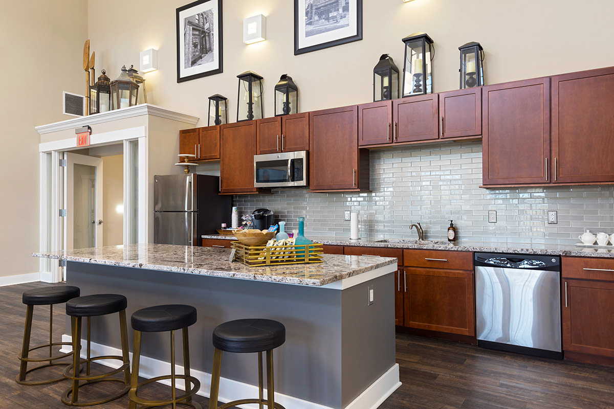 Oakcliff Apartments - Ann Arbor, MI