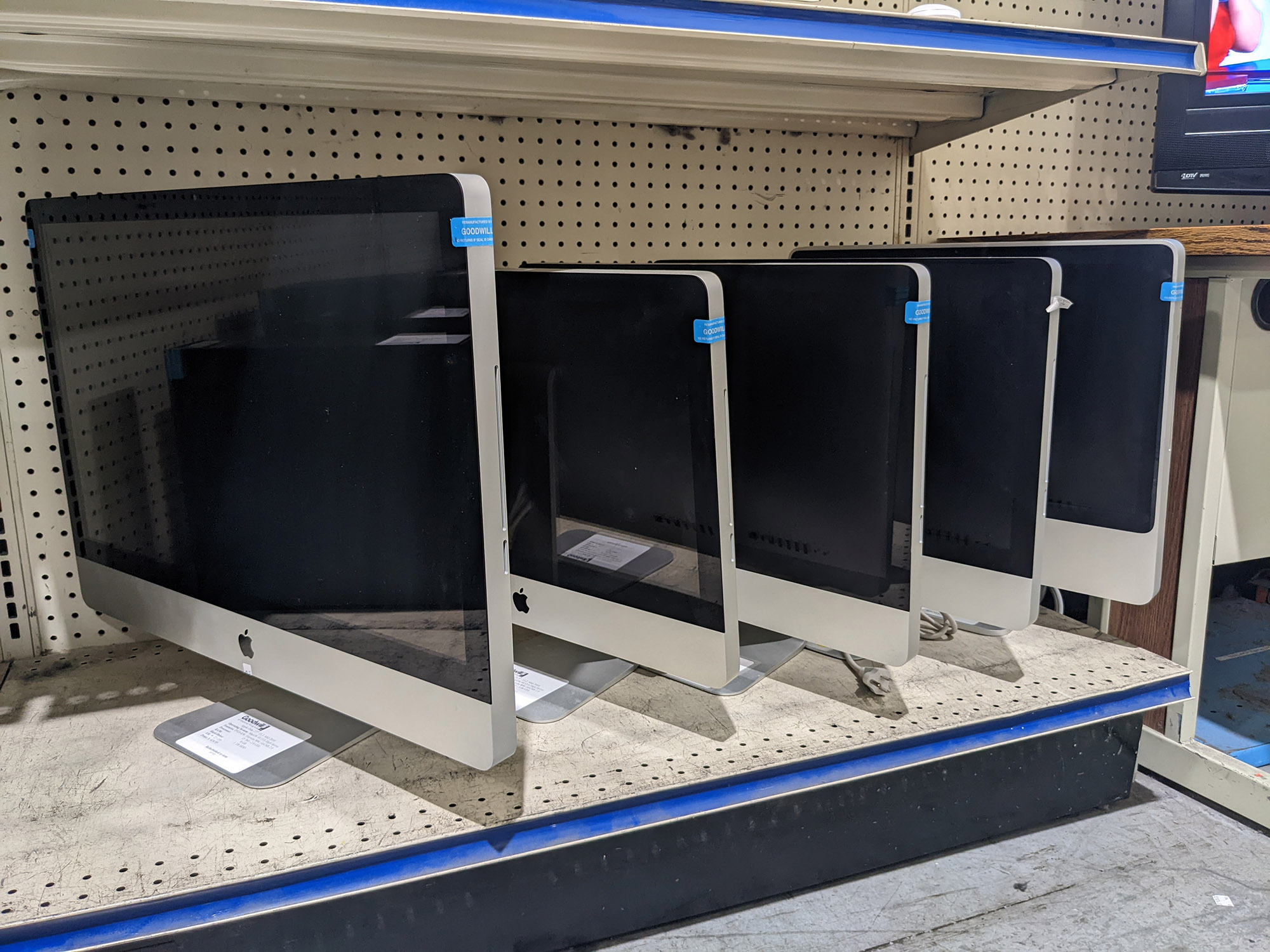 Goodwill of Central and Coastal Virginia E-Recycle Computer Store Image