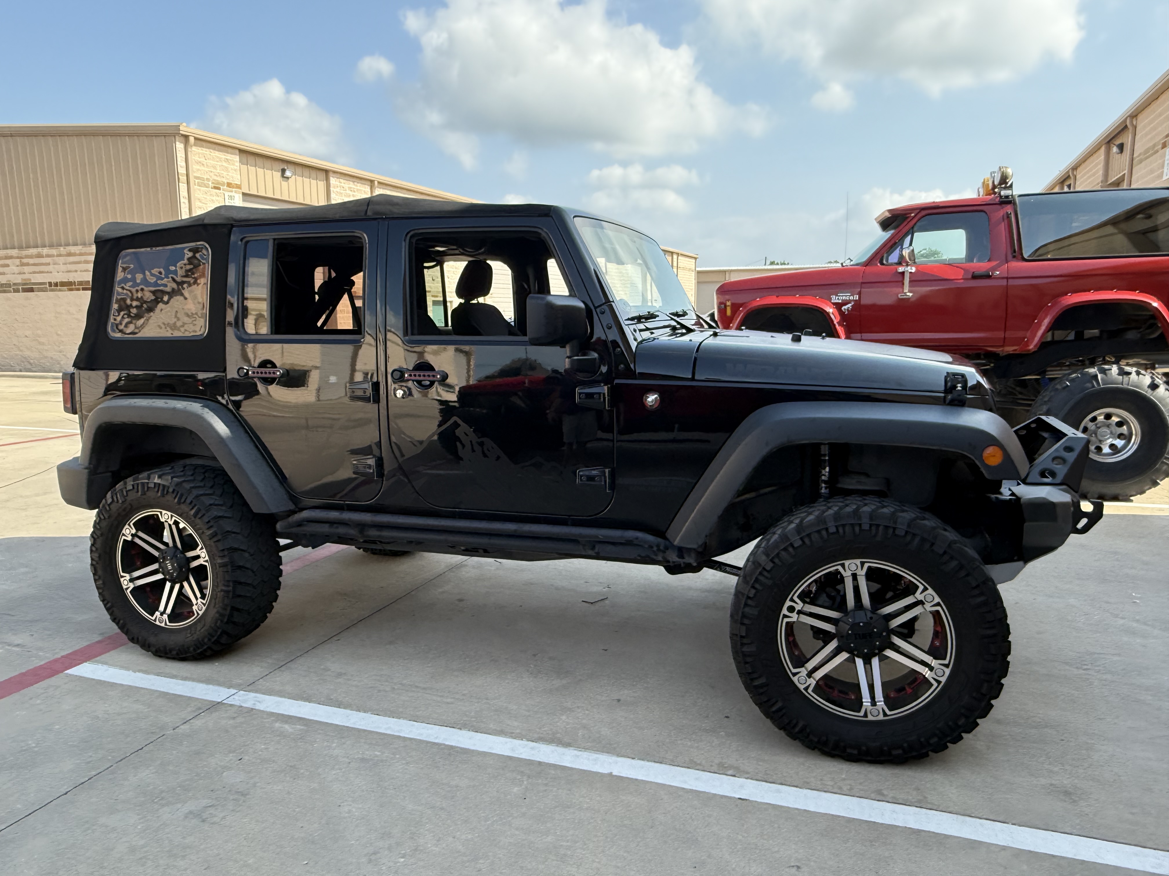 TX Truck & Jeep Specialties Image