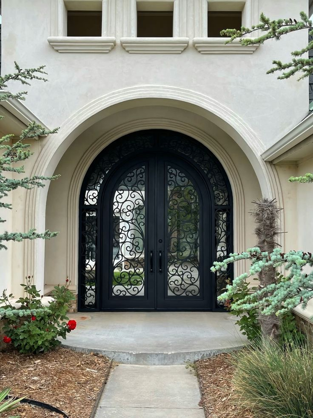 Luxe Iron Doors Image