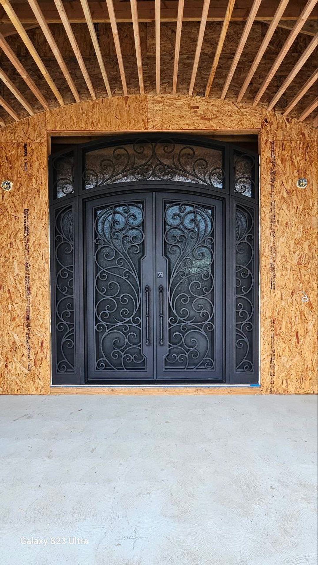 Luxe Iron Doors Image