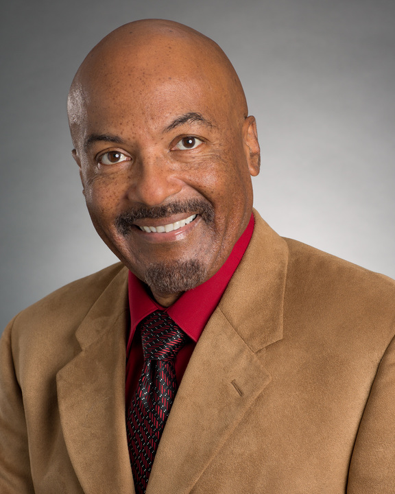 Darryl V. Jones Logo