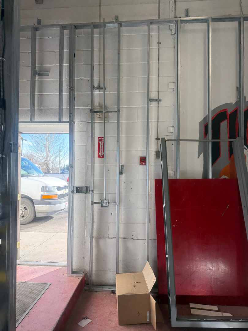 Lights Out Electric Image