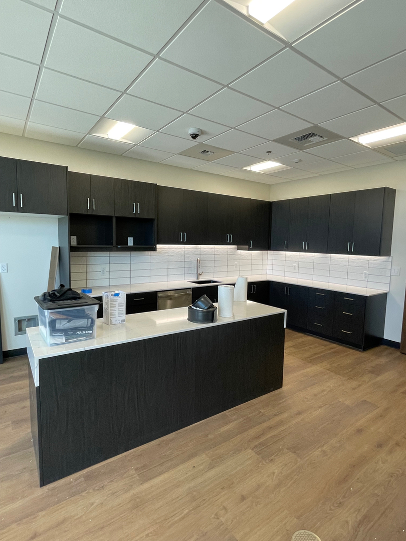 Lights Out Electric Logo