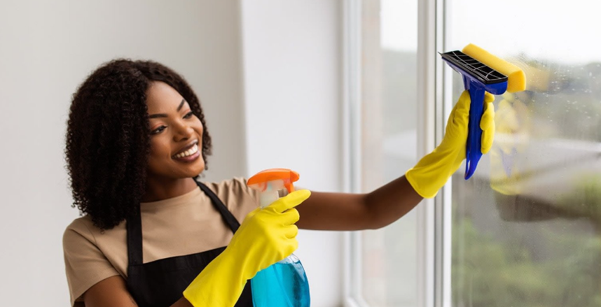 The 2 Clean Queens Image