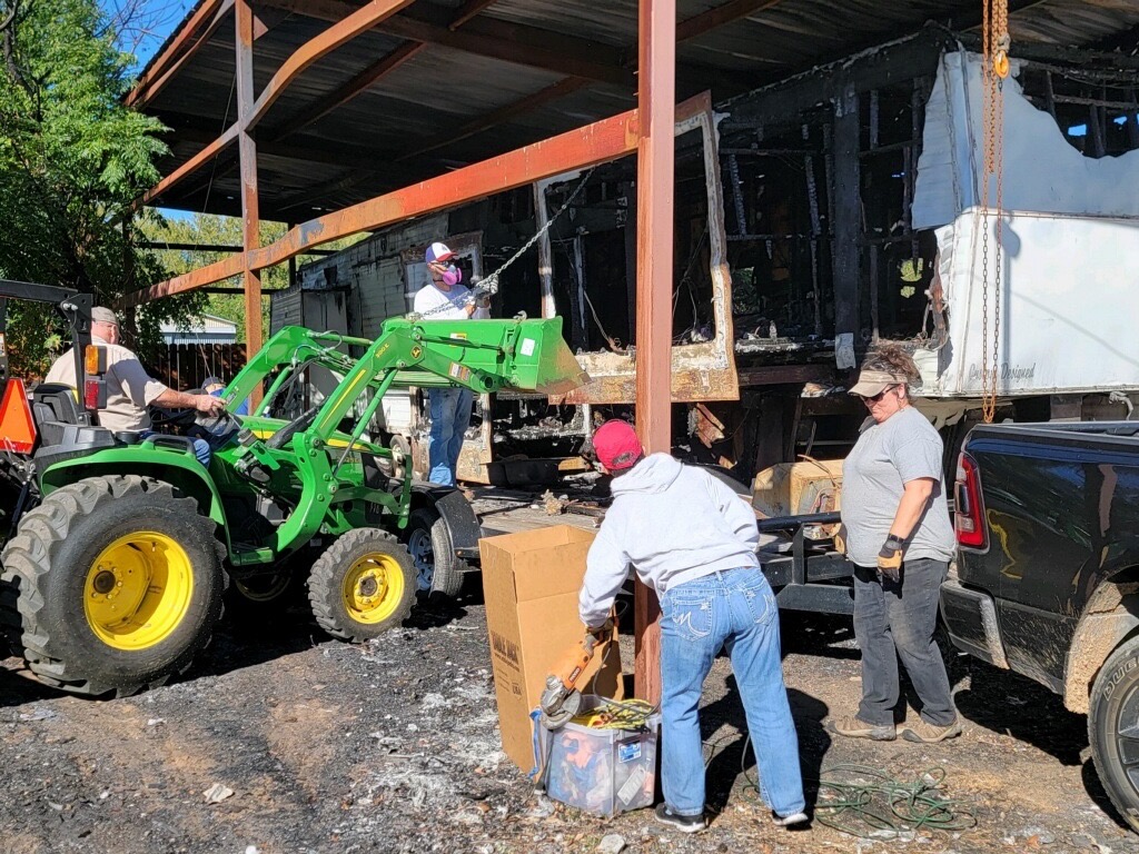 Lake Shores Church Image