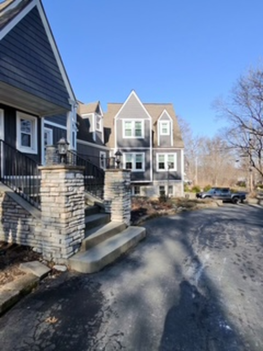 K -Seven Properties LLC Image