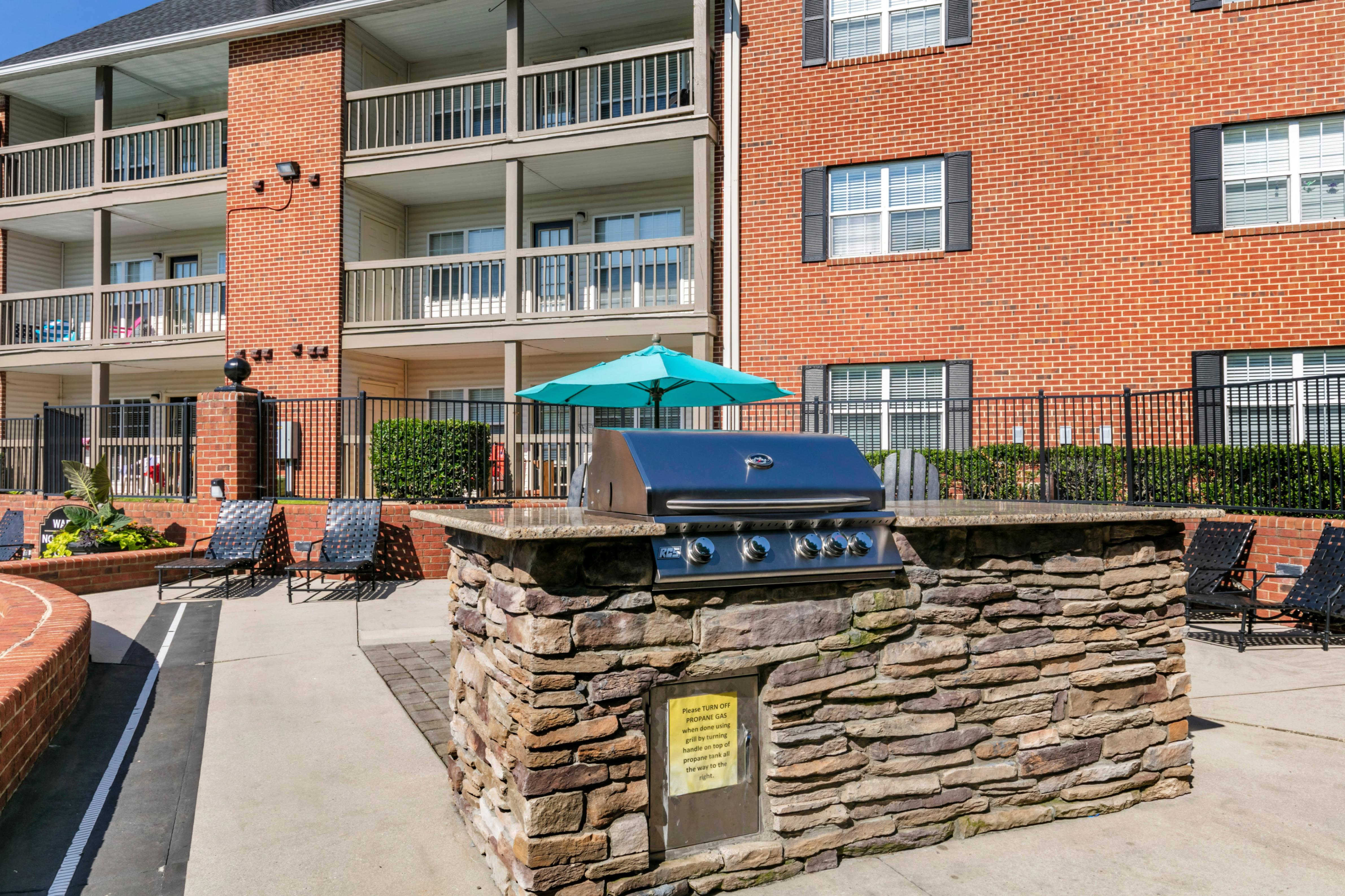 Deep River Pointe Apartments - High Point, NC